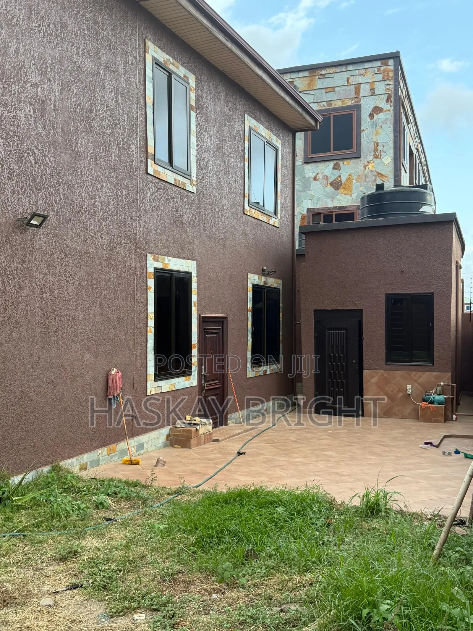 4bdrm House in Ashomang Estate for rent