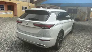 Mitsubishi Outlander Sport SE Special Edition 2022 White