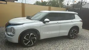 Mitsubishi Outlander Sport SE Special Edition 2022 White