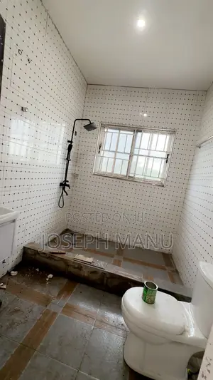 5bdrm House in Apagya Nursing, Afigya-Kwabre for sale