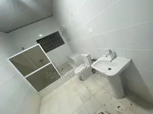 3bdrm Apartment in Achimota for rent