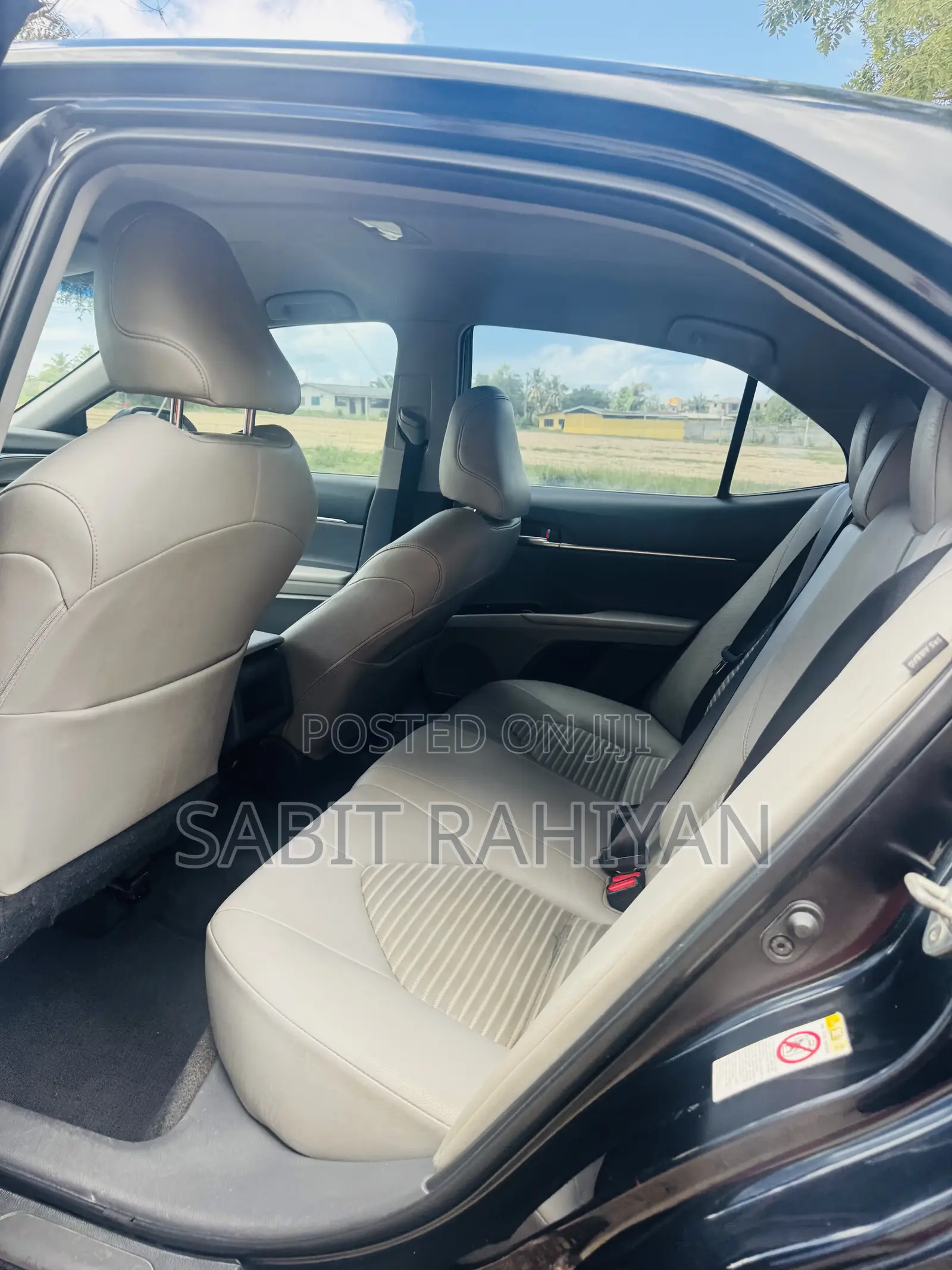 Toyota Camry SE (2.5L 4cyl 8A) 2019 Black