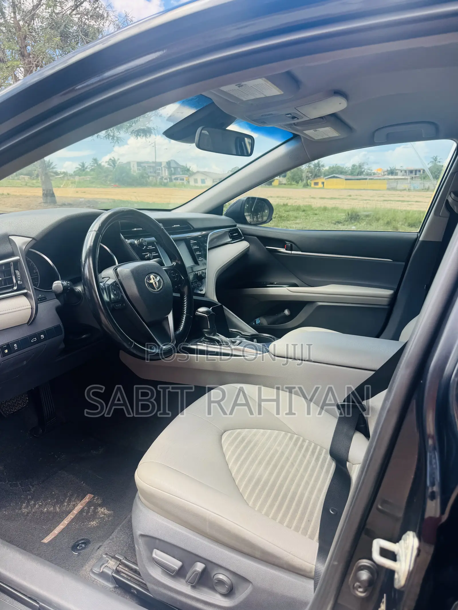 Toyota Camry SE (2.5L 4cyl 8A) 2019 Black