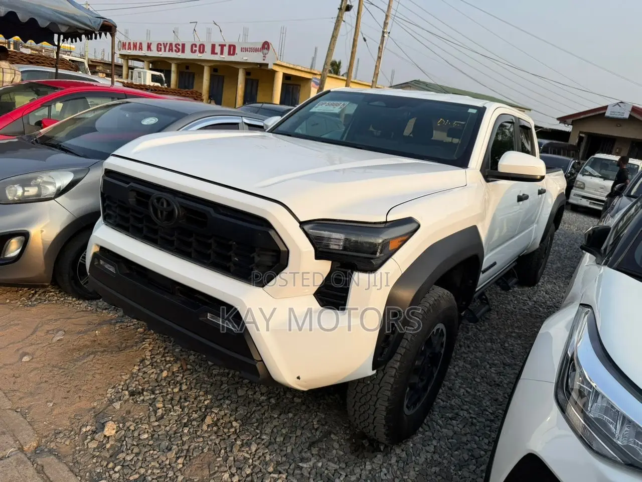 Toyota Tacoma SR5 Double Cab 5' Bed AT 2024 White