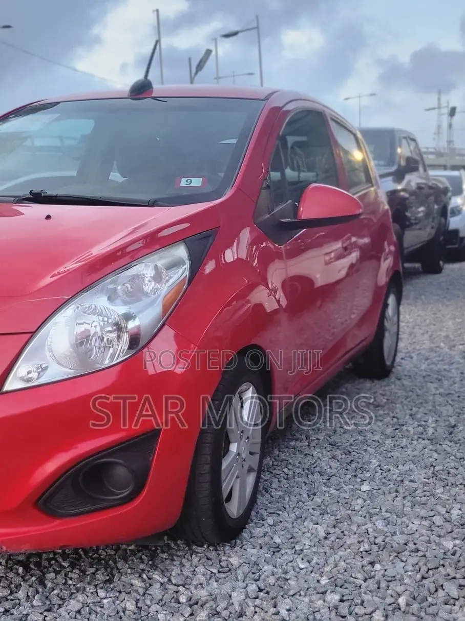 Chevrolet Spark 2016 Red