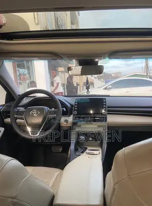Toyota Avalon Limited FWD Sedan (3.5L V6 8A) 2019 Black