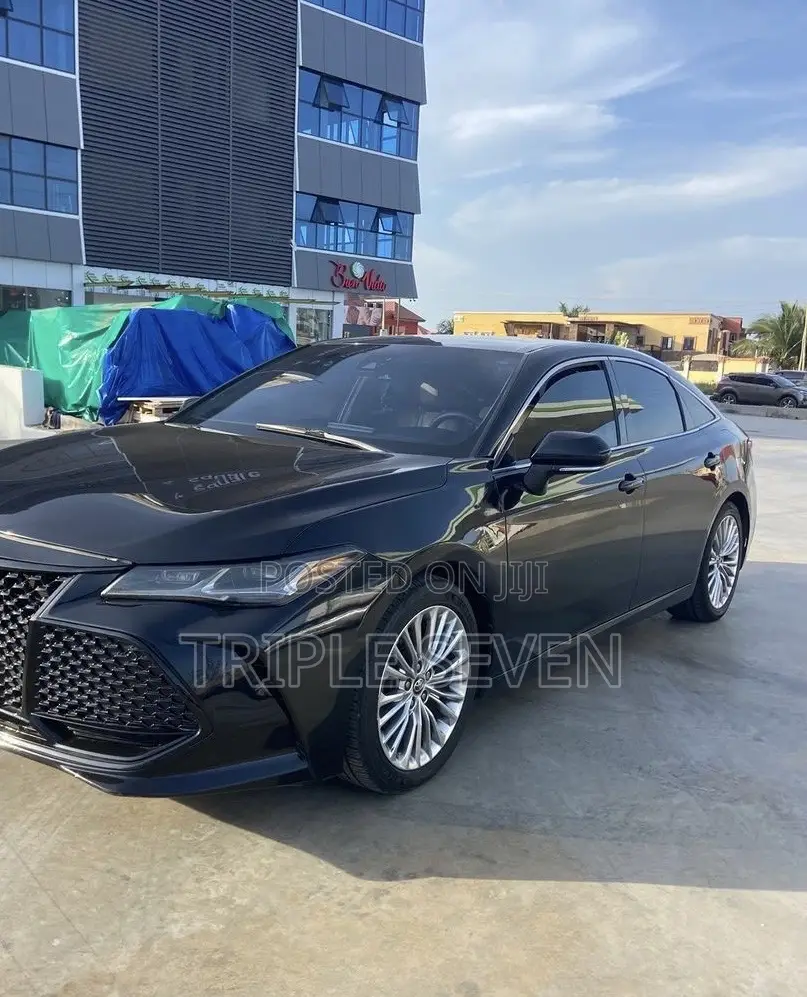 Toyota Avalon Limited FWD Sedan (3.5L V6 8A) 2019 Black