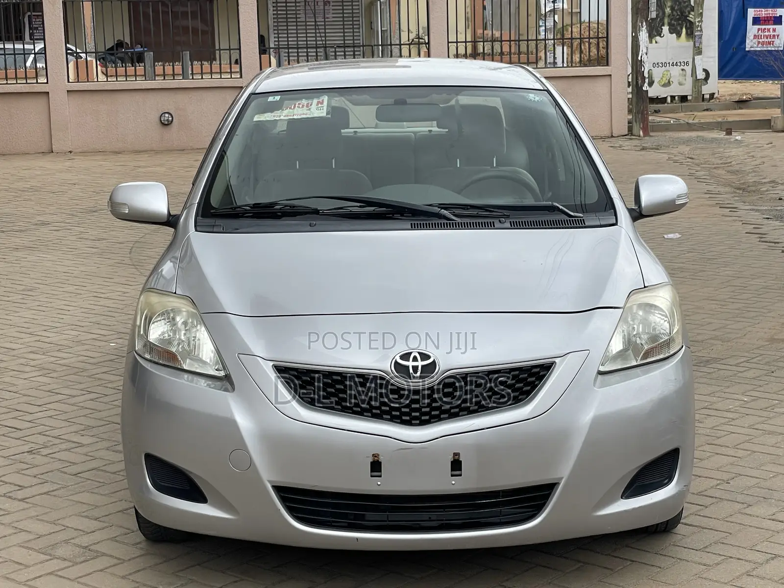 Toyota Belta 2010 Silver