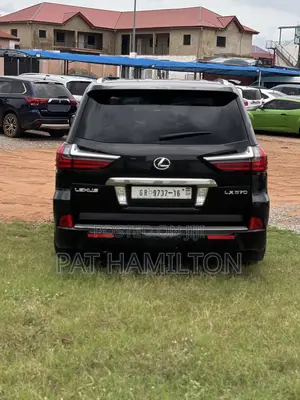 Lexus LX 2016 Black