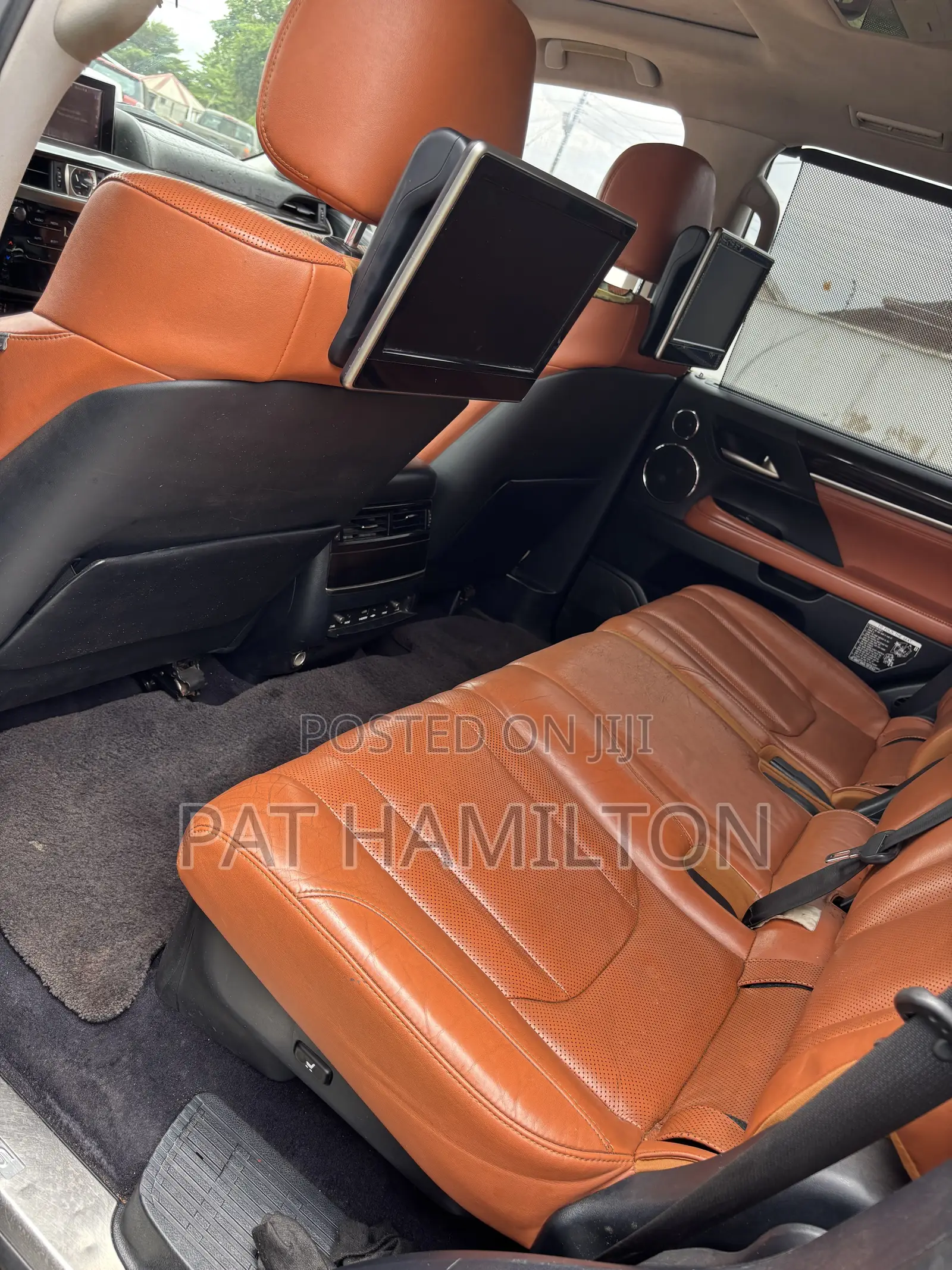 Lexus LX 2016 Black