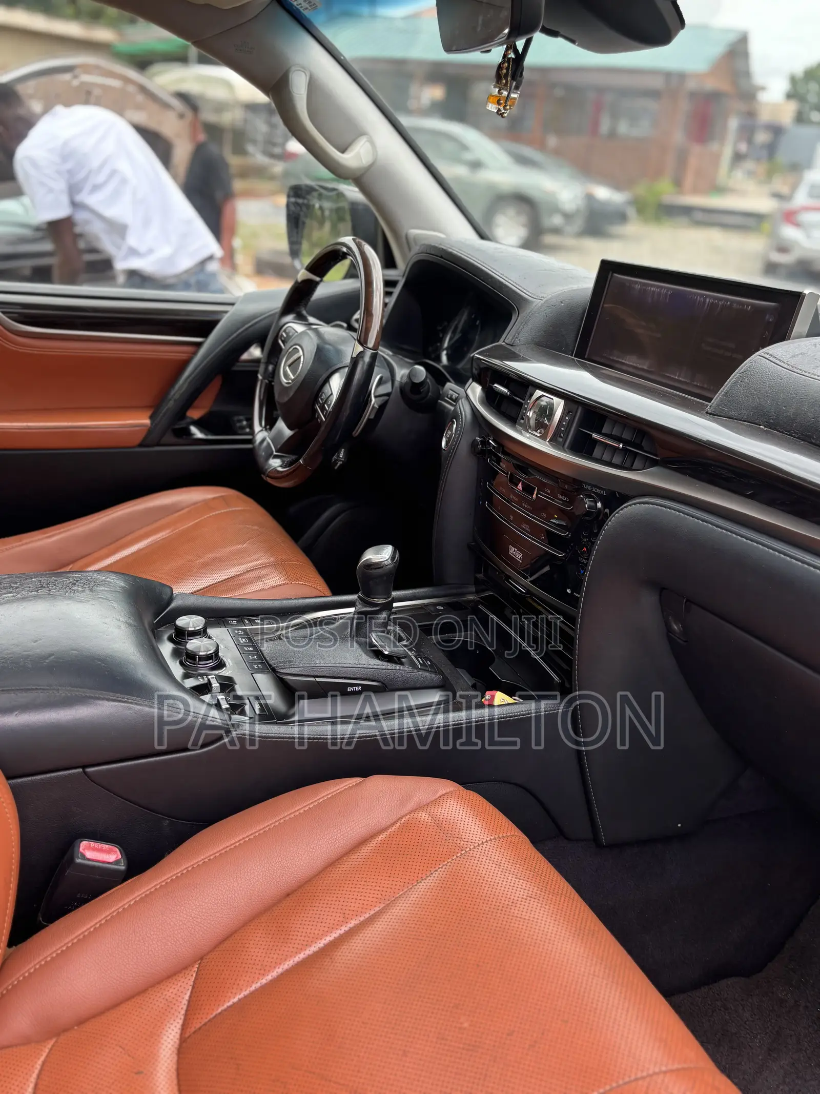 Lexus LX 2016 Black