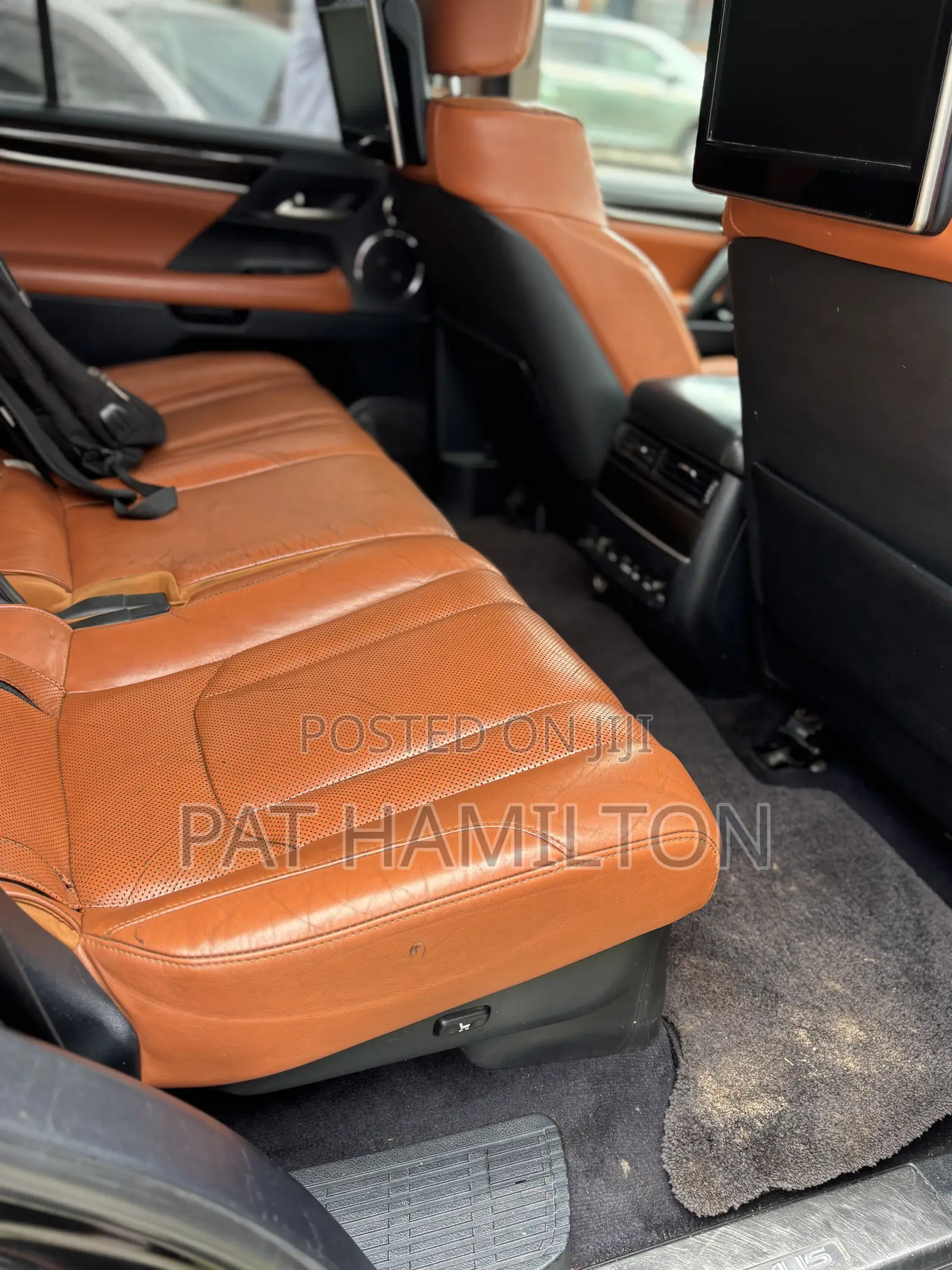 Lexus LX 2016 Black