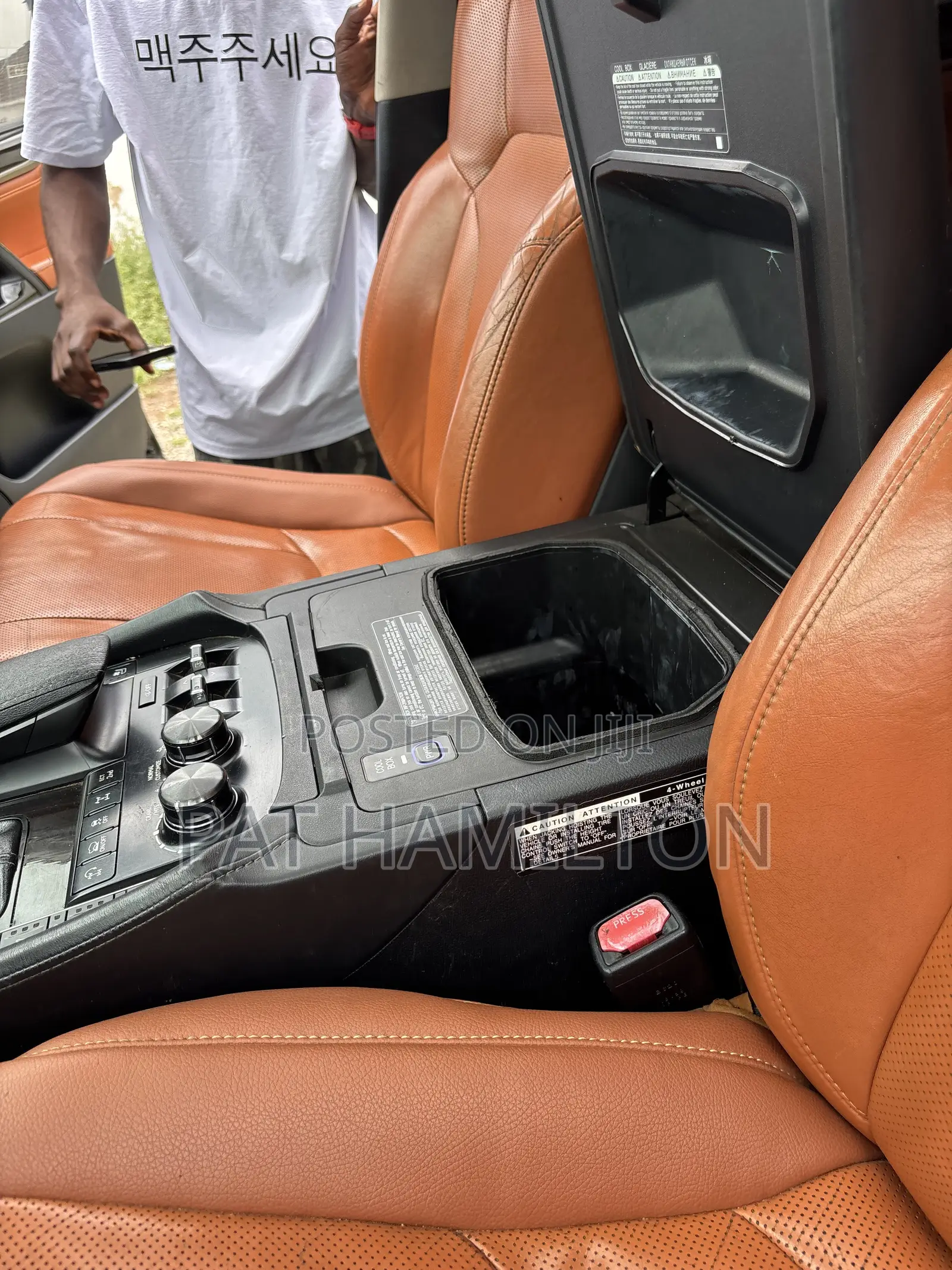 Lexus LX 2016 Black