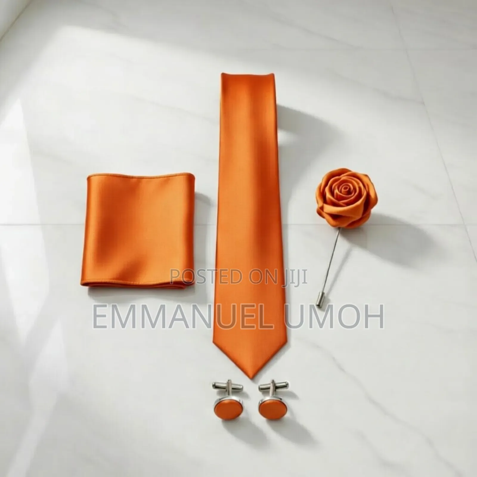 Flying Tie With Pocket Kerchief, Cufflinks and Brooch