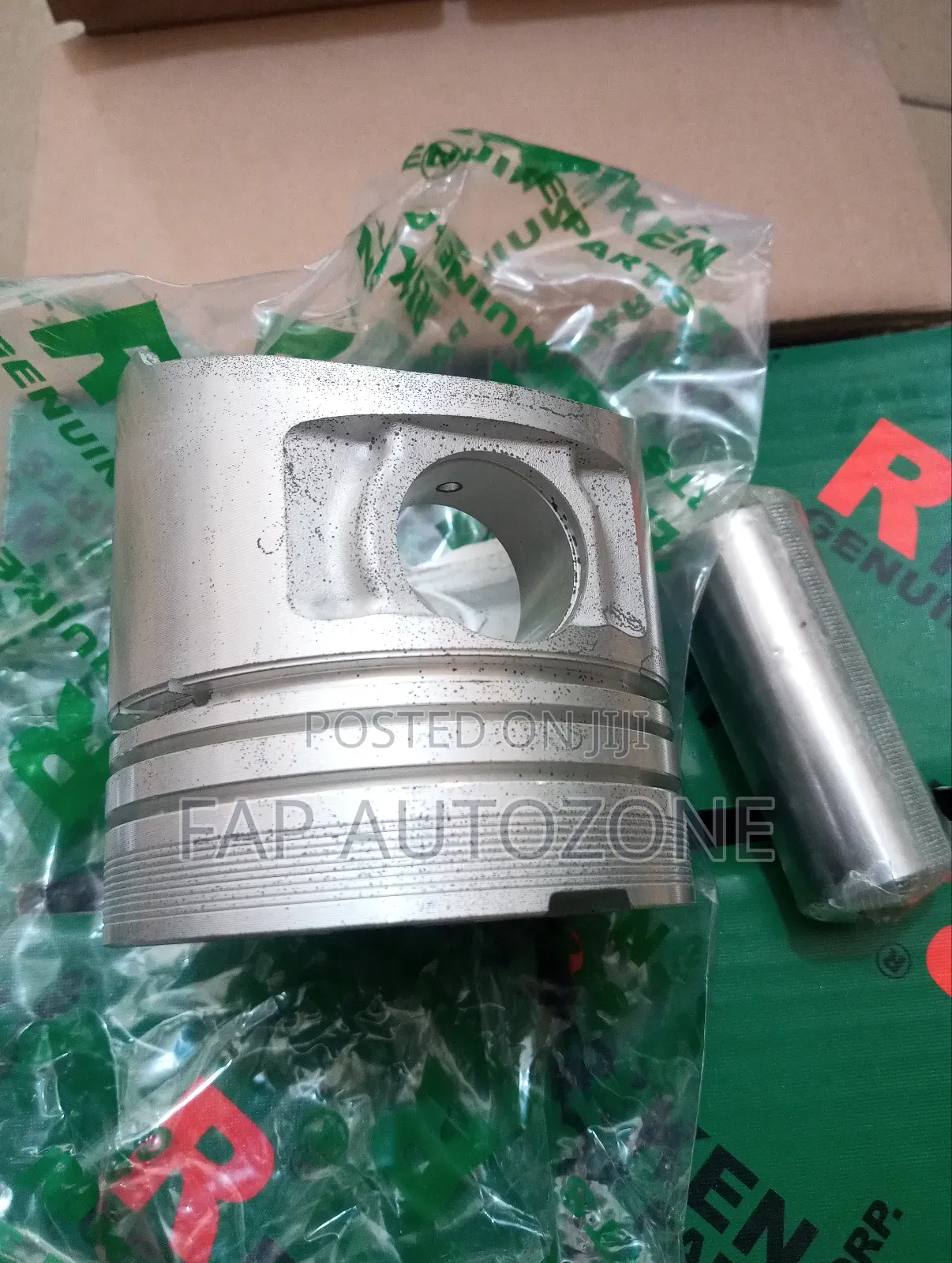 Original Riken Hyundai Grace / Hyundai H100 Pistons