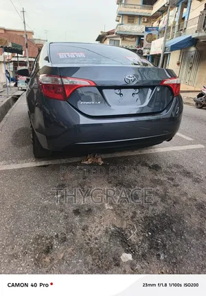 Toyota Corolla LE 4dr Sedan (1.8L 4cyl CVT) 2016 Gray