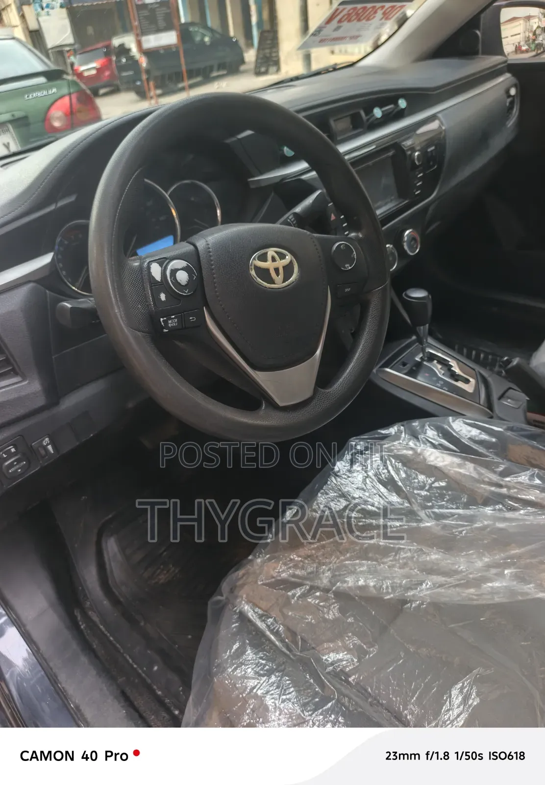 Toyota Corolla LE 4dr Sedan (1.8L 4cyl CVT) 2016 Gray
