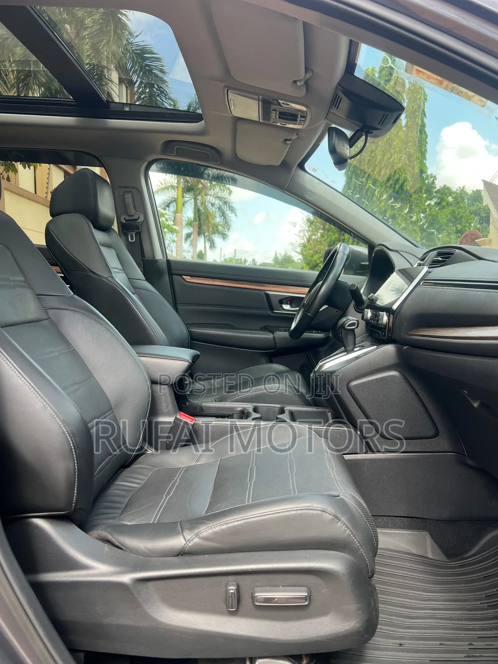 Honda CR-V Touring AWD 2018 Gray