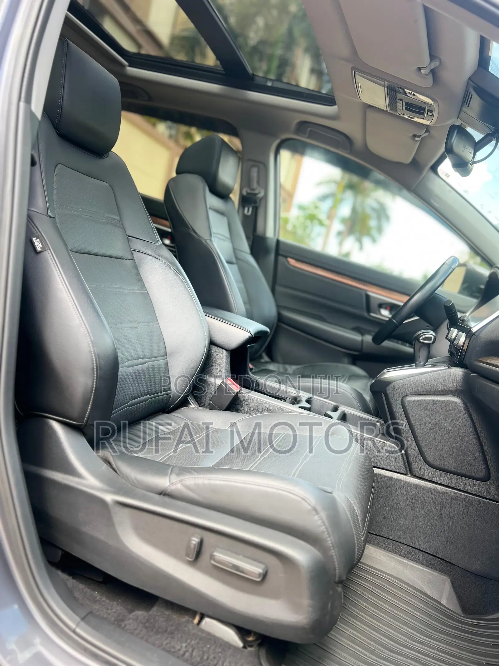 Honda CR-V Touring AWD 2018 Gray