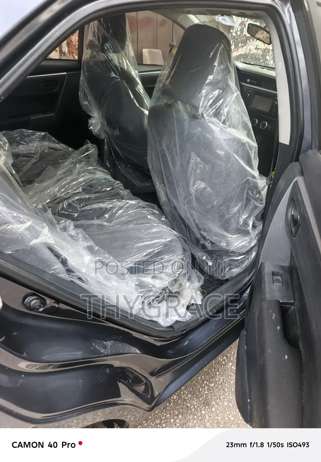Toyota Corolla LE 4dr Sedan (1.8L 4cyl CVT) 2016 Gray