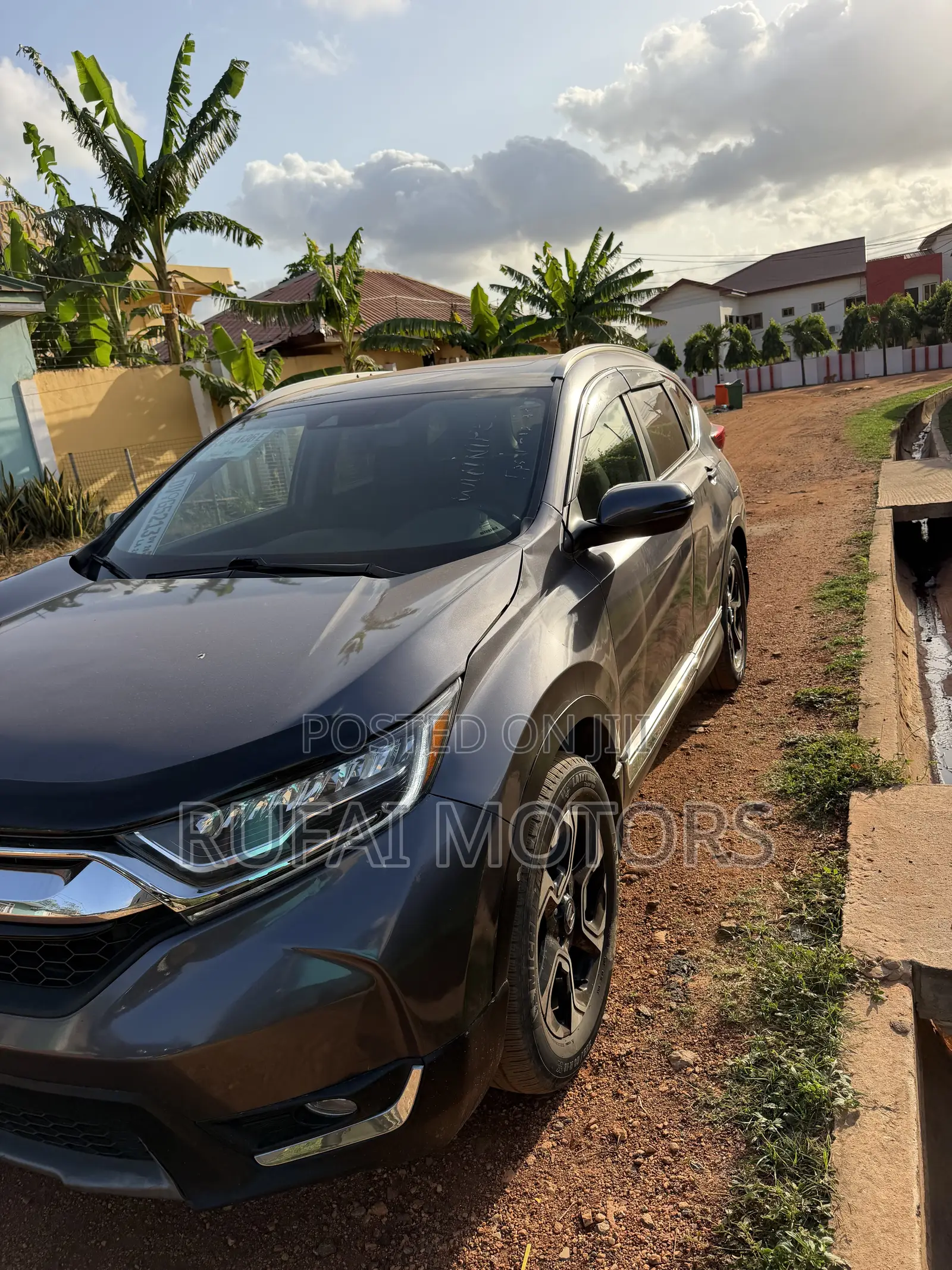 Honda CR-V Touring AWD 2018 Gray