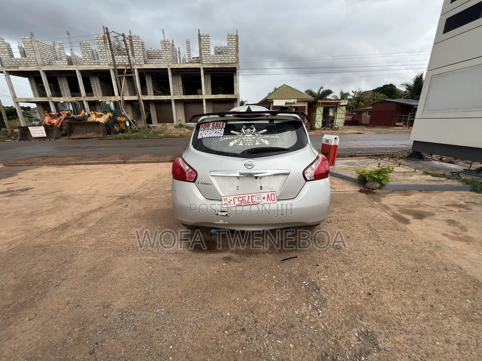 Nissan Tiida 2014 Silver