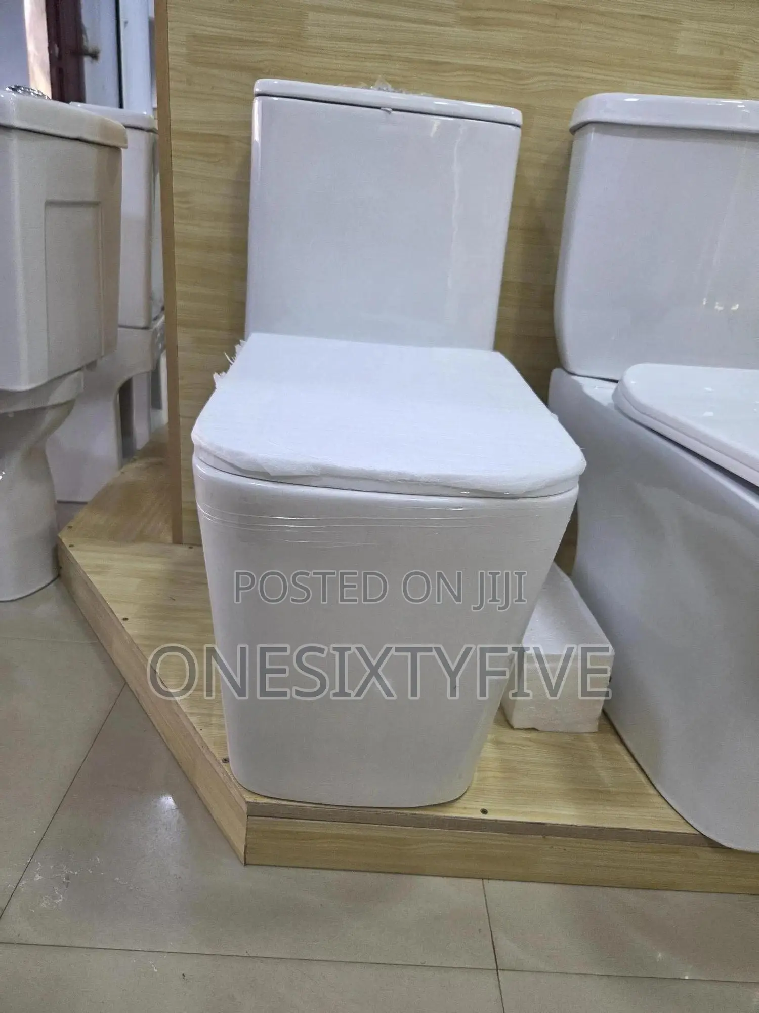 One Piece Water Closet With Tornado Flush System