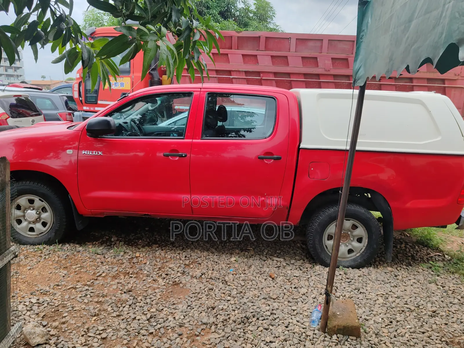 Toyota Hilux 2013