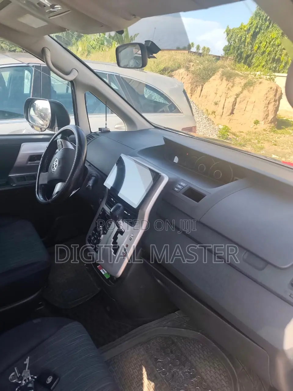 Toyota Voxy 2012 Black