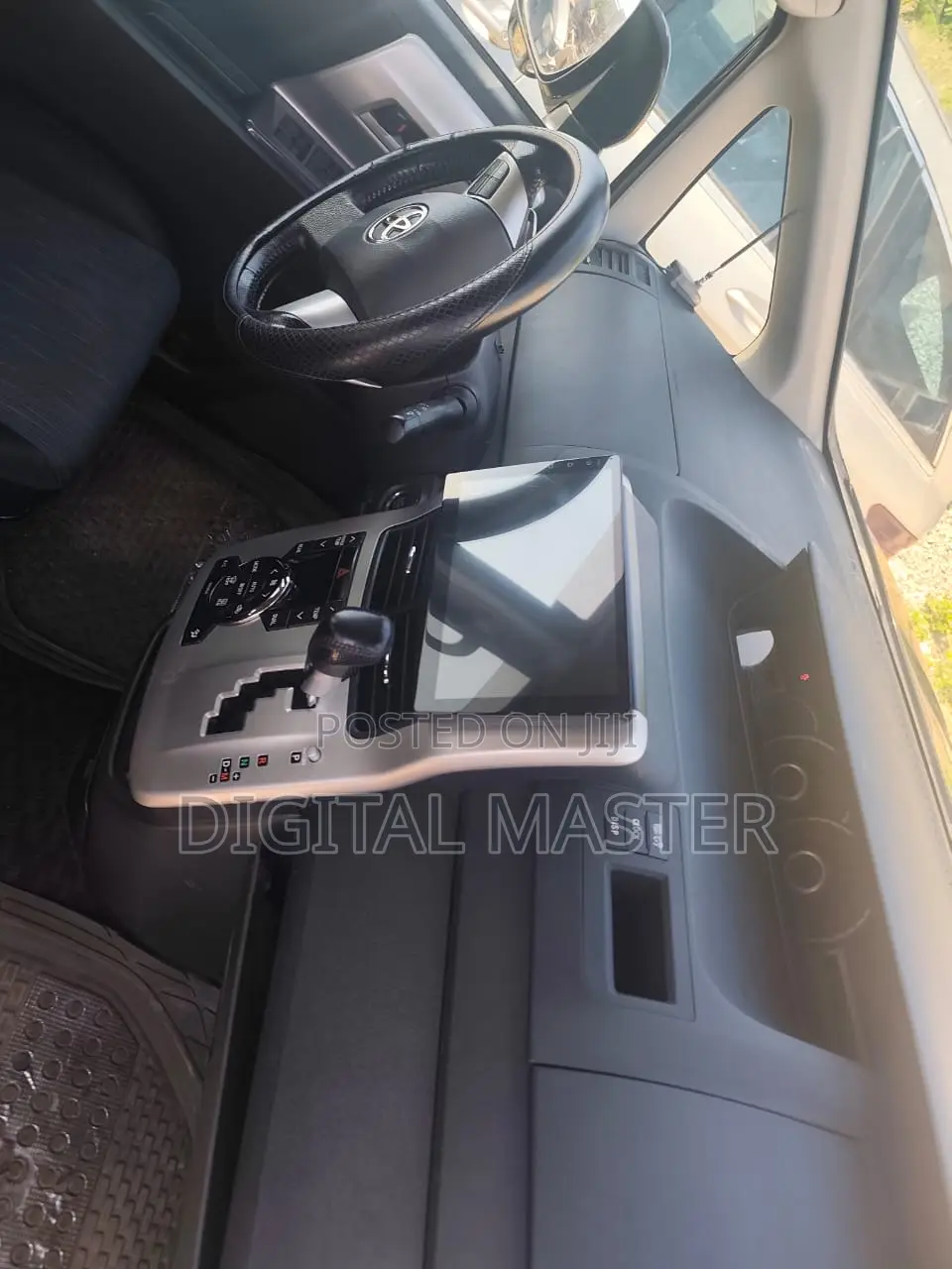 Toyota Voxy 2012 Black
