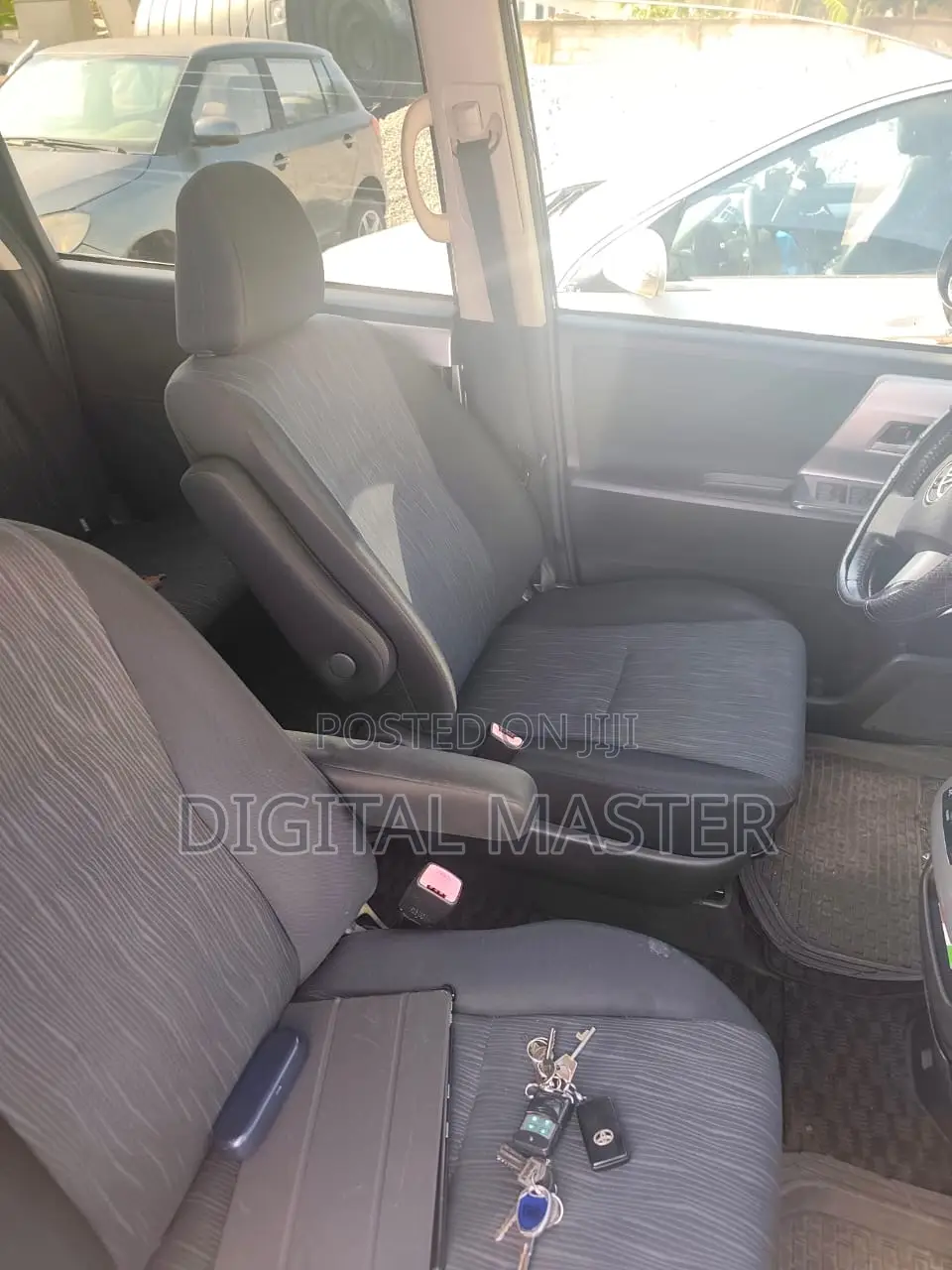 Toyota Voxy 2012 Black