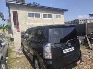Toyota Voxy 2012 Black