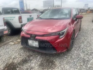 Toyota Corolla LE 2021 Red