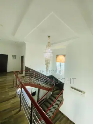 5bdrm House in Dzorwulu for rent