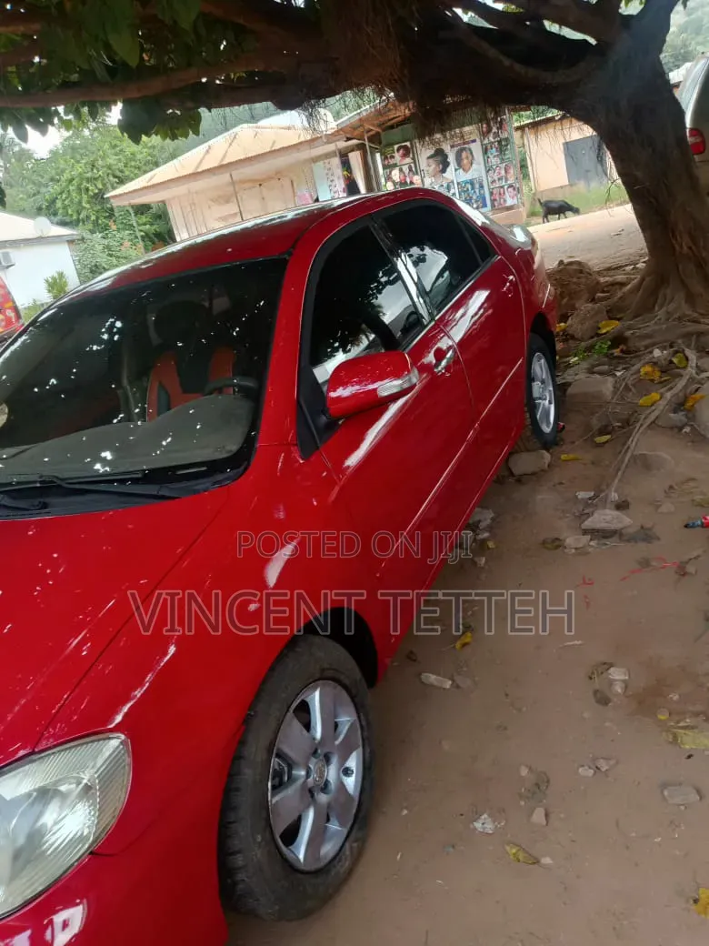 Toyota Corolla 2015 Red