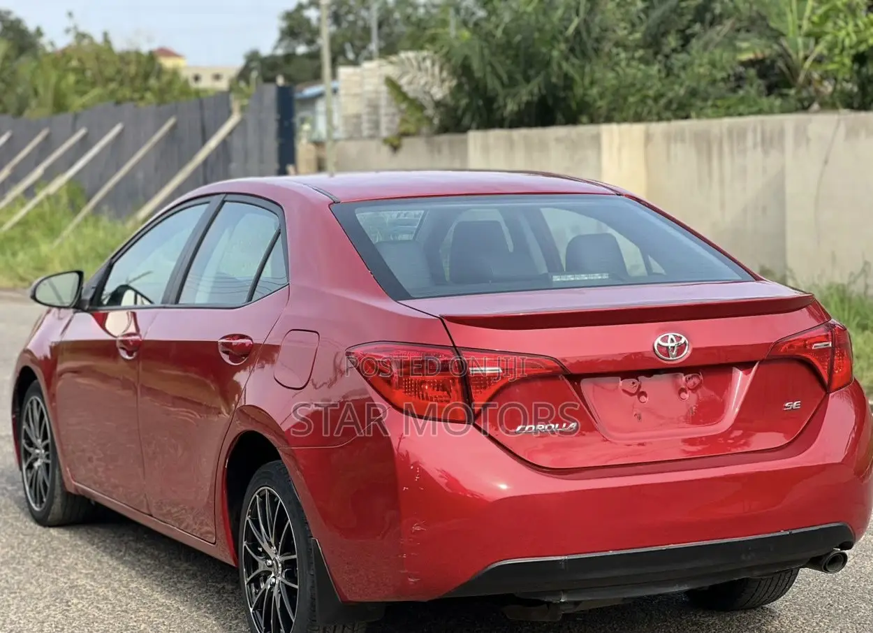Toyota Corolla 2017 Red