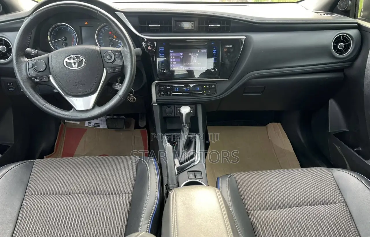 Toyota Corolla 2017 Red