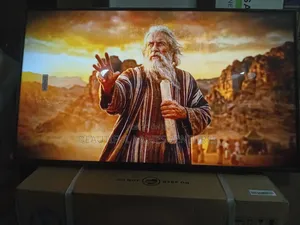 Samsung 43-Inch Smart Screen Tv With Premium Picture Quality