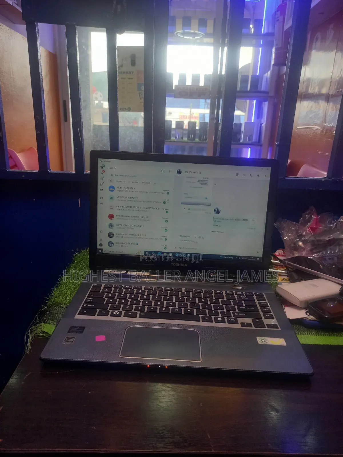 Laptop Toshiba C40 256GB Intel Core 3 HDD 160GB
