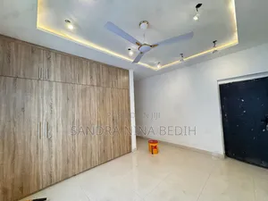 4bdrm Duplex in East Legon, American House for sale