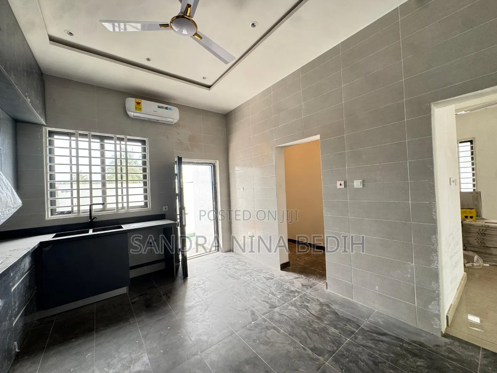 4bdrm Duplex in East Legon, American House for sale