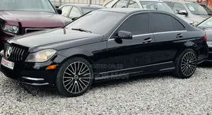 Mercedes-Benz C250 2013 Black
