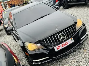 Mercedes-Benz C250 2013 Black