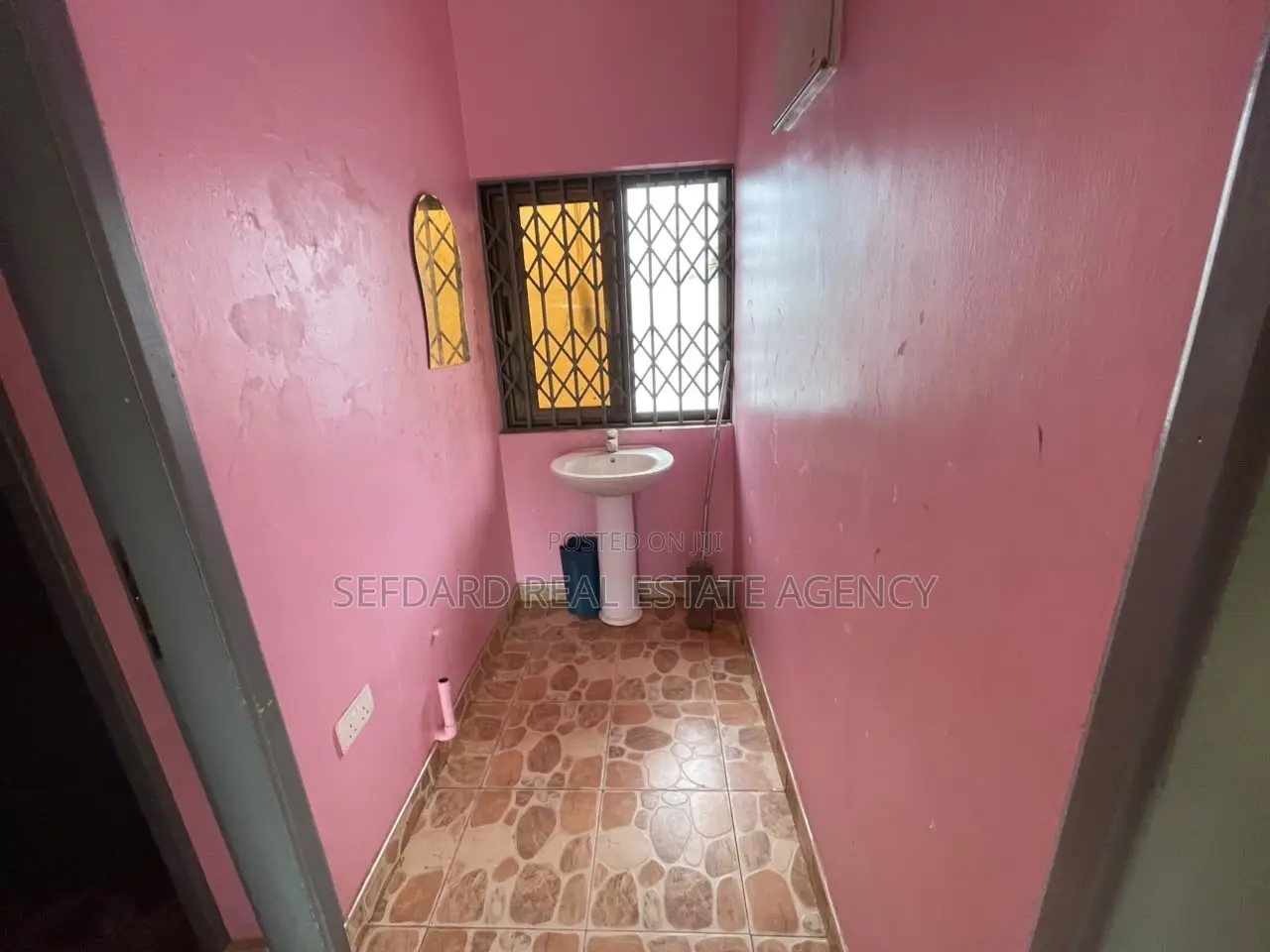2bdrm Apartment in Sefdard Properties, Amasaman for rent