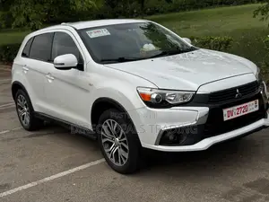 Mitsubishi Outlander ES FWD 2017 White