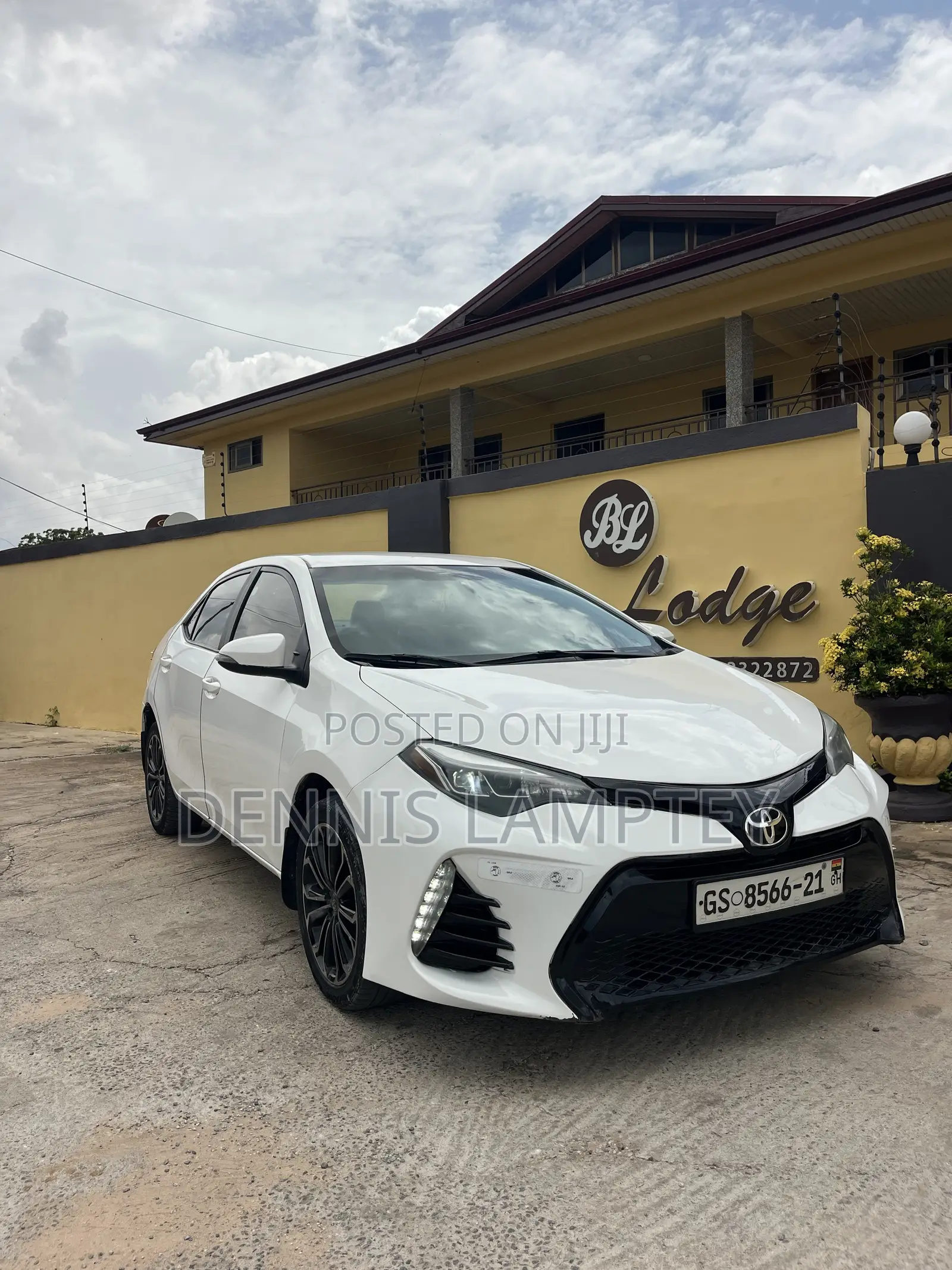Toyota Corolla 2016 White
