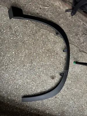 Toyota Highlander Grand Fender Moulding