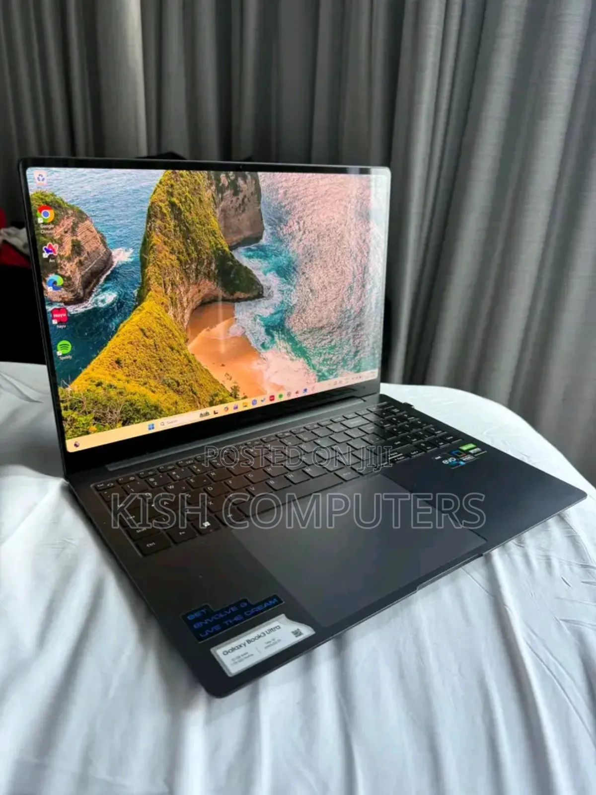 New Laptop Samsung Galaxy Book4 Ultra 32GB Intel Core i9 SSD 1T