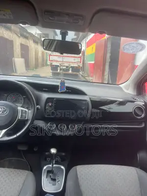 Toyota Yaris 2015