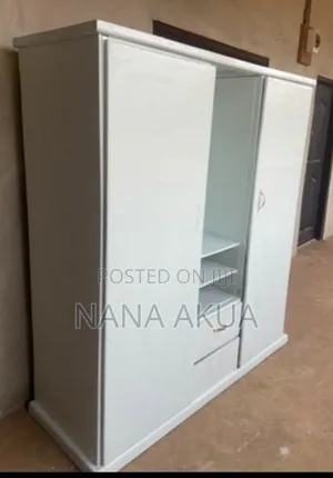 3 in 1 Wardrobe With Mirror